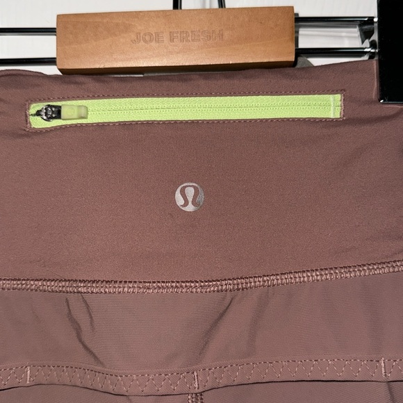 Lululemon shorts - Picture 3 of 4